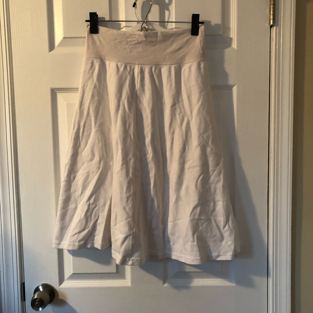 White American Apparel skirt